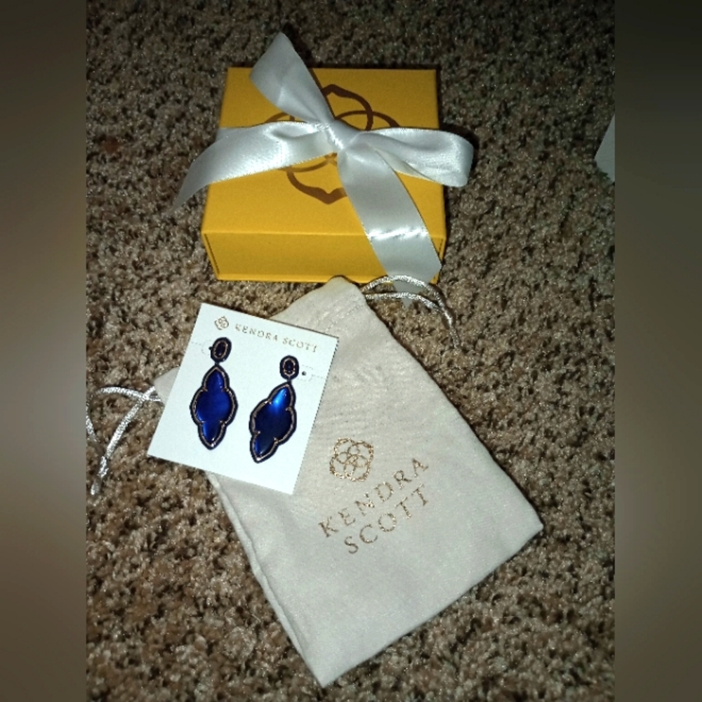 Kendra Scott Abbie Gold Enamel Frame Earrings in Blue